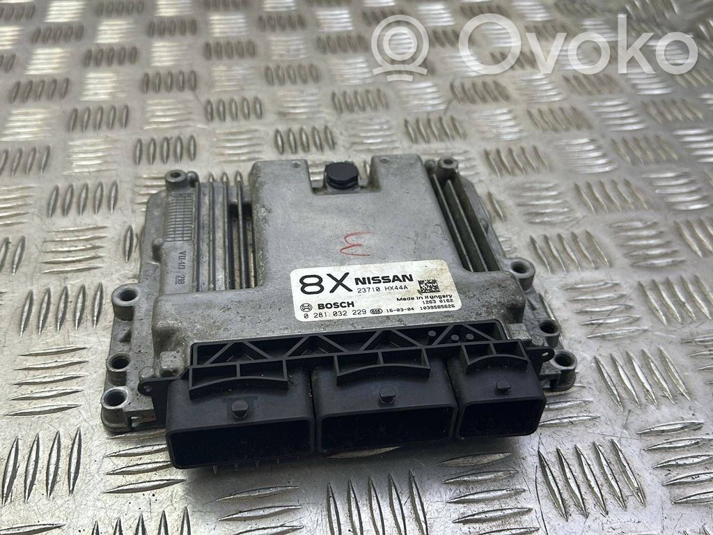 Nissan X-Trail T32 Engine control unit/module 