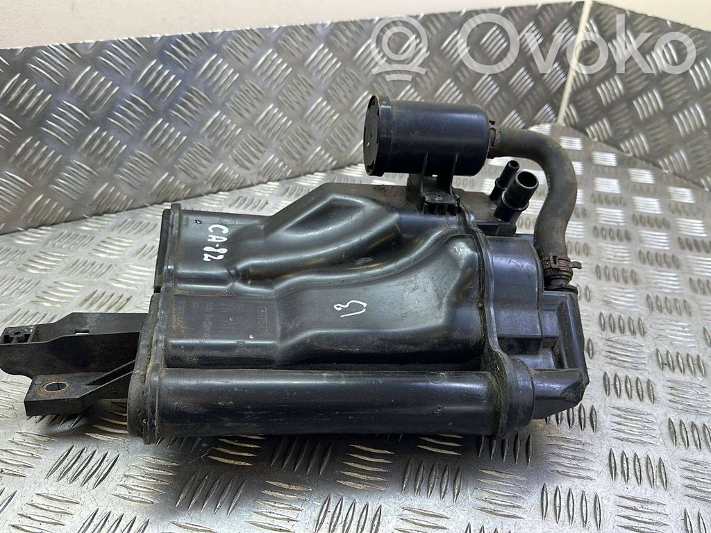 Audi A3 S3 8V Filtr węglowy 