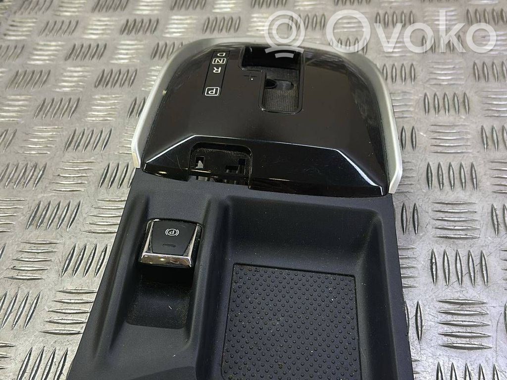 Nissan X-Trail T32 Rivestimento in plastica cornice della leva del cambio 