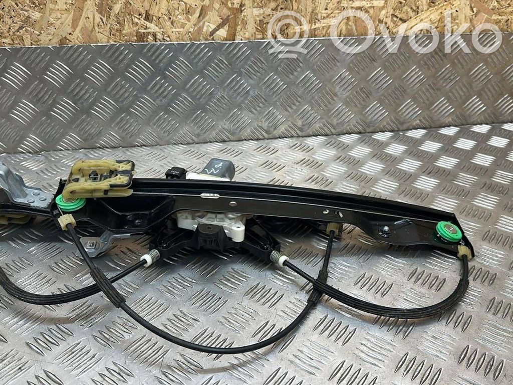 Ford Focus Regulador de puerta delantera con motor 