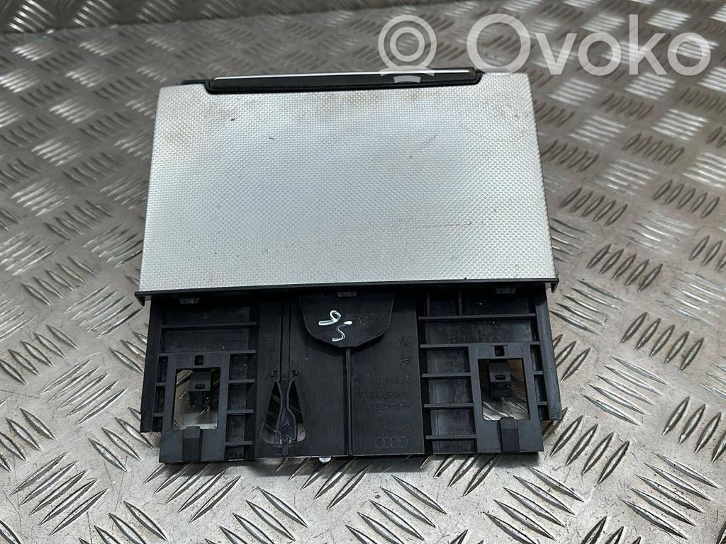 Audi A6 S6 C7 4G Posacenere (anteriore) 