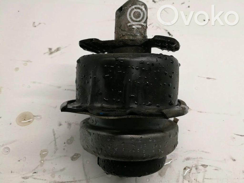 BMW X5 E70 Engine mount bracket 