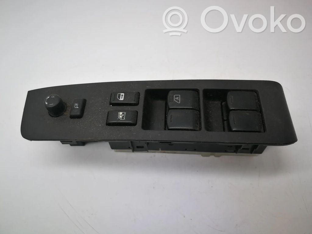 Nissan Quest Electric window control switch 