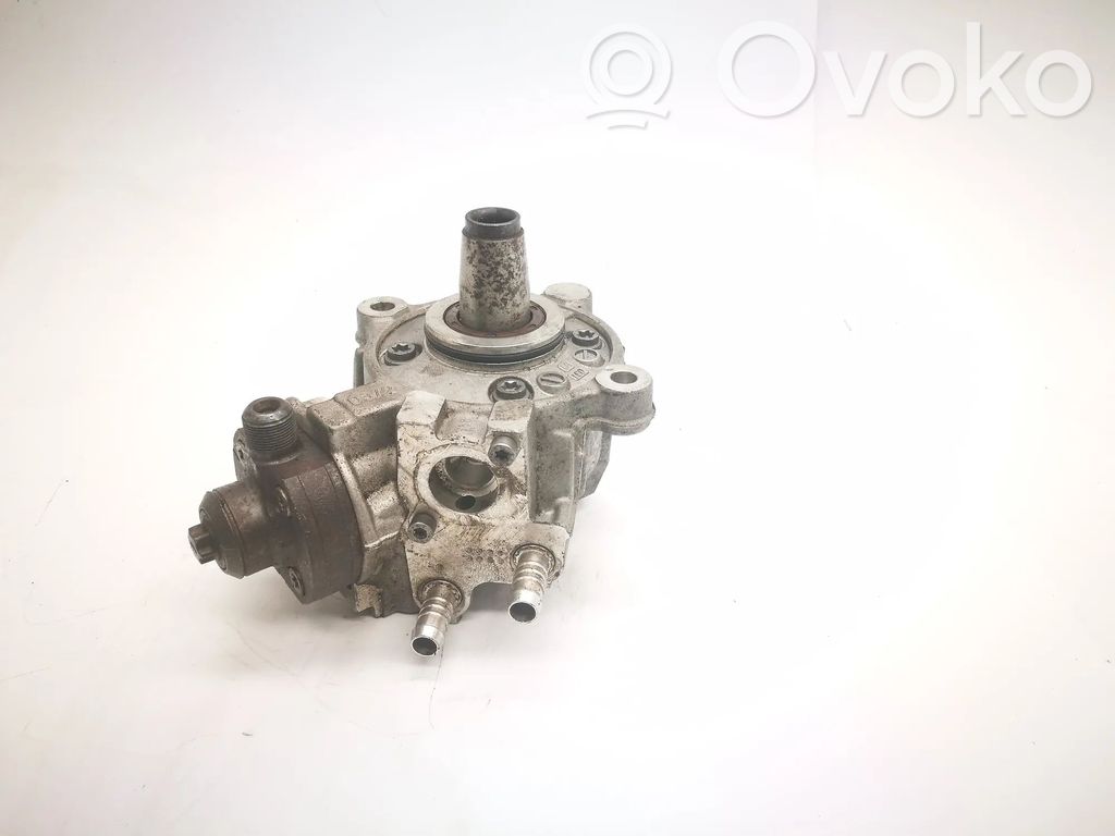 BMW 3 E90 E91 Fuel injection high pressure pump 