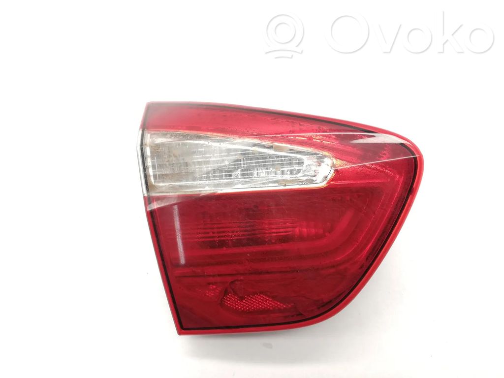 Tailgate rear/tail lights