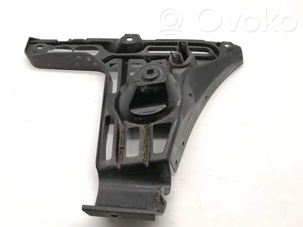 Rear bumper mounting bracket   7008839