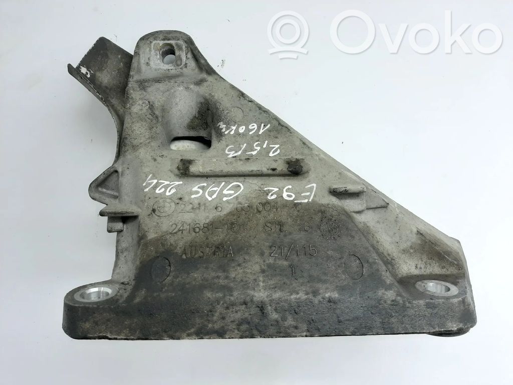 BMW 3 E92 E93 Engine mounting bracket 