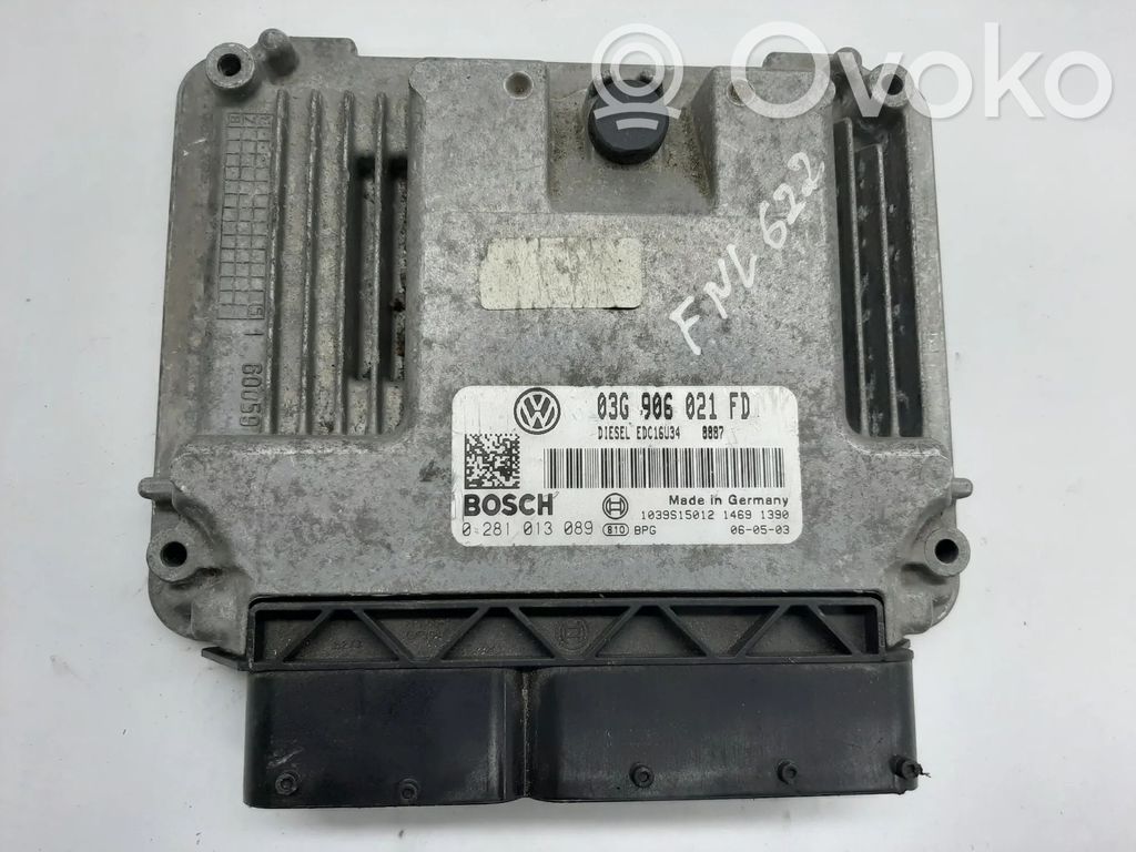 Volkswagen Golf V Engine control unit/module 