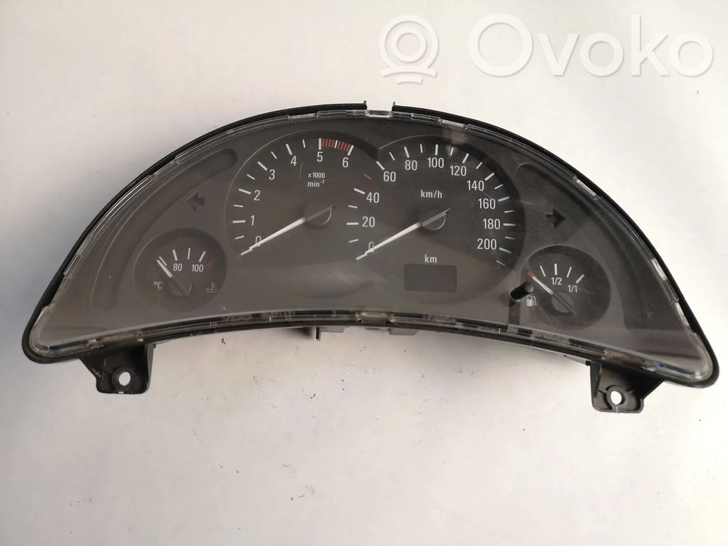 Opel Corsa C Speedometer (instrument cluster) 