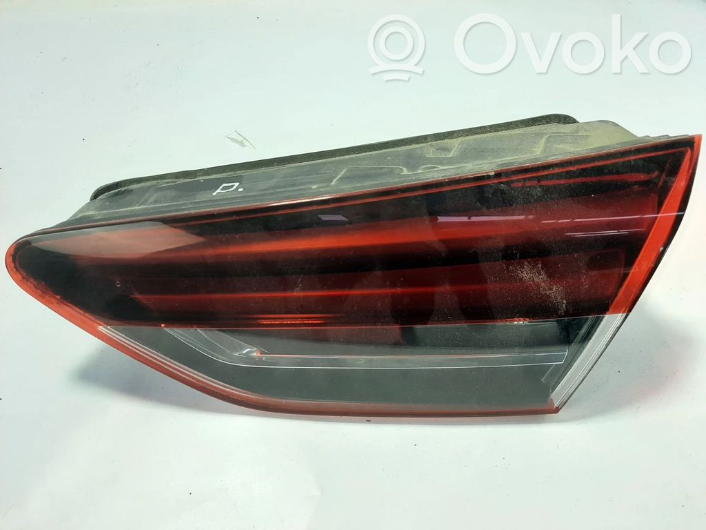 Opel Insignia B Lampy tylnej klapy bagażnika 