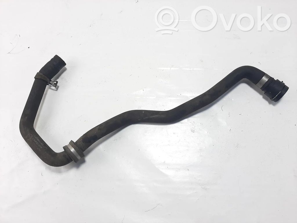 Audi A4 S4 B9 8W Przewód / Wąż chłodnicy 