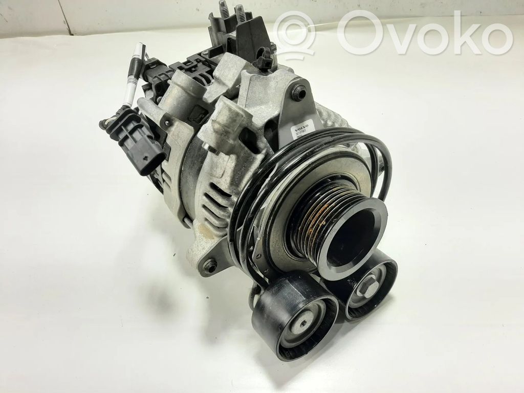 Volvo XC40 Ģenerators 