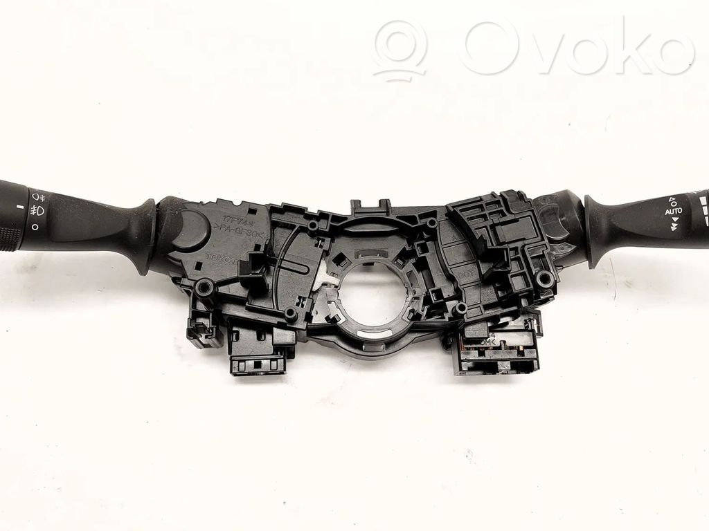 Toyota RAV 4 (XA40) Indicator stalk 