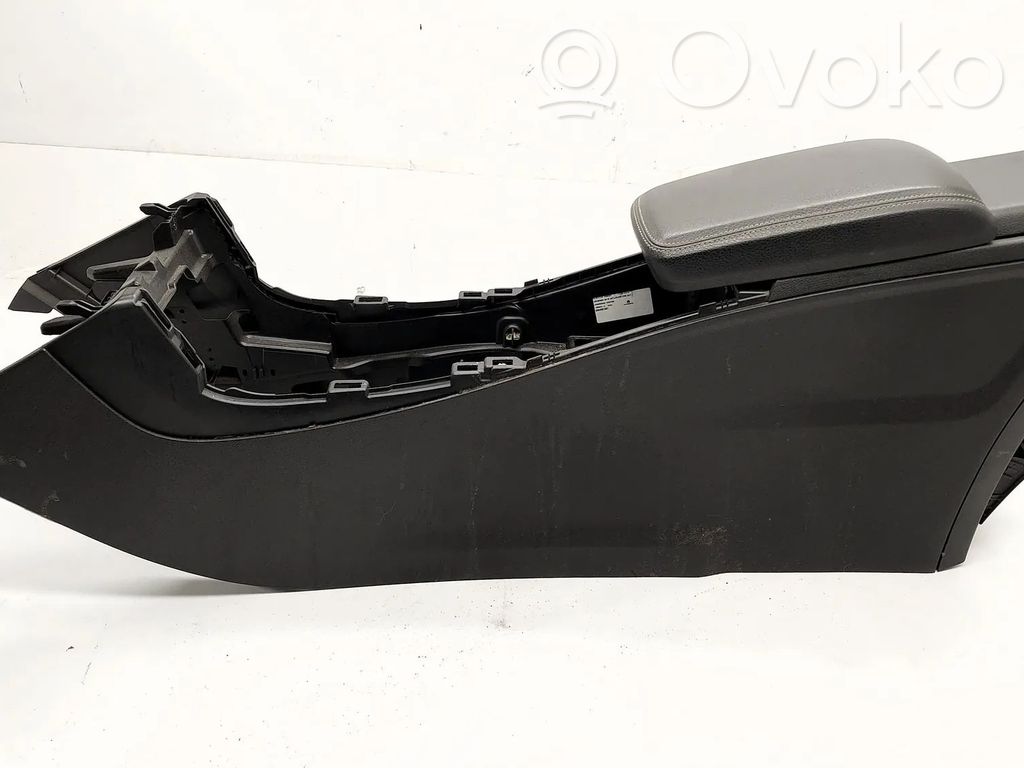 Mercedes-Benz B W246 W242 Podłokietnik tunelu środkowego