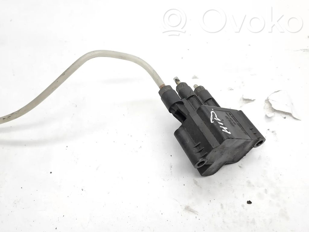 Mercedes-Benz CLS C218 X218 Rozdzielacz / Blok zaworowy zawieszenia pneumatycznego osi tylnej