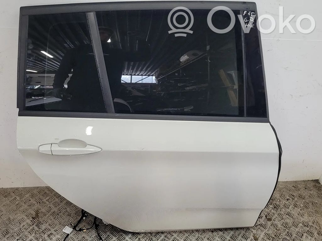 BMW 2 F46 Aizmugurējās durvis 