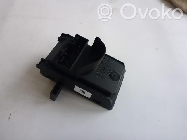 Ford Ka EUR ISO -radioliitin 