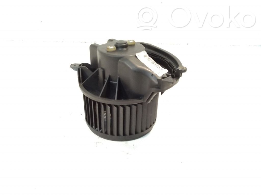 Opel Corsa D Lämmittimen puhallin 