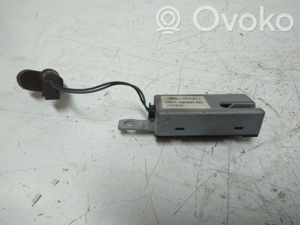 Ford Galaxy Aerial antenna amplifier 