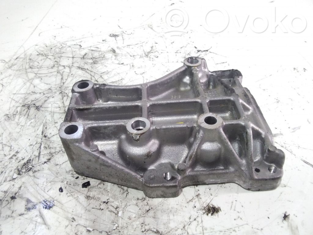 Fiat Doblo Engine mounting bracket 
