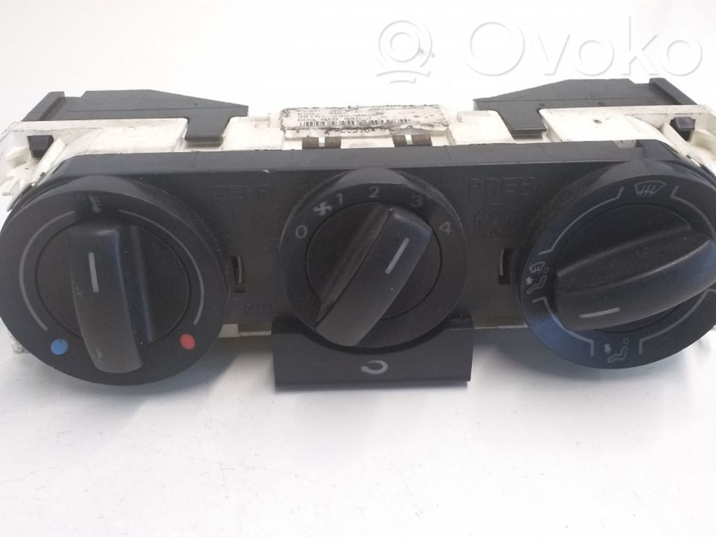 Volkswagen Polo Climate control unit 