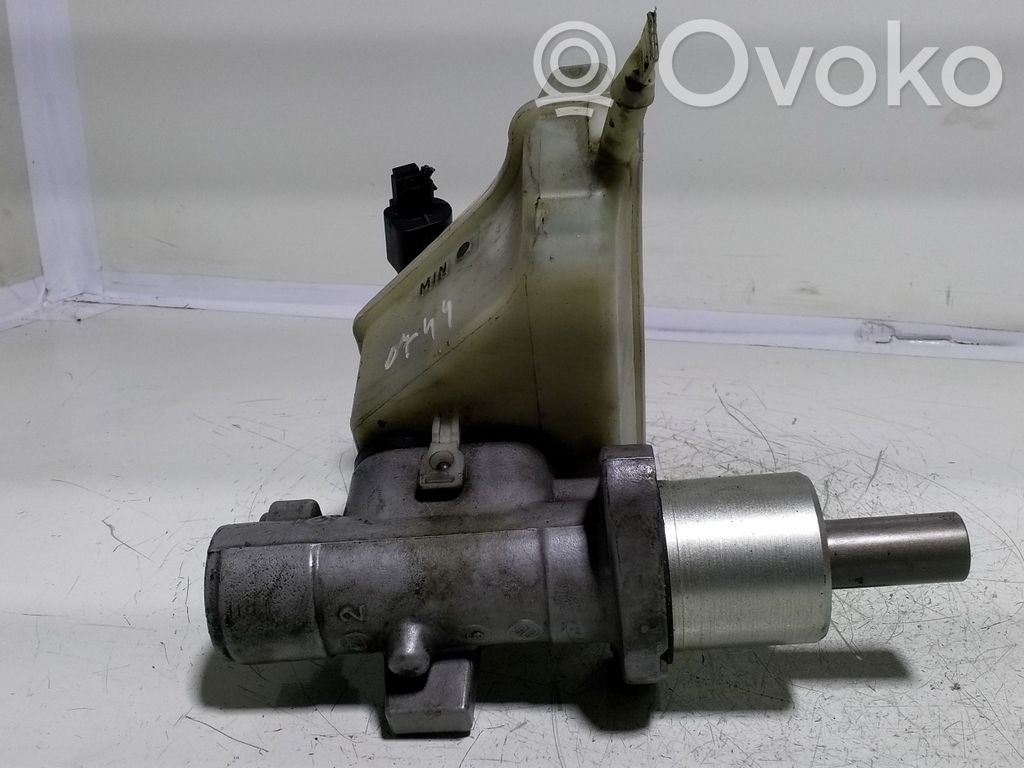 Pääjarrusylinteri   7M4611303A
