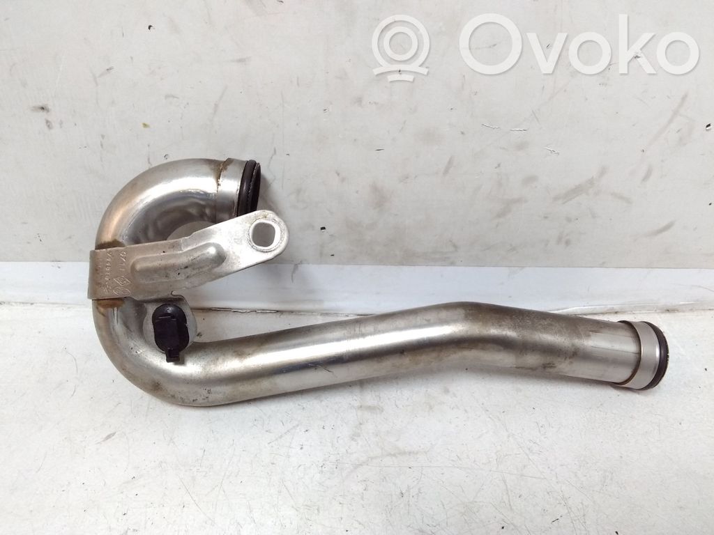Nissan Juke I F15 EGR valve line/pipe/hose 