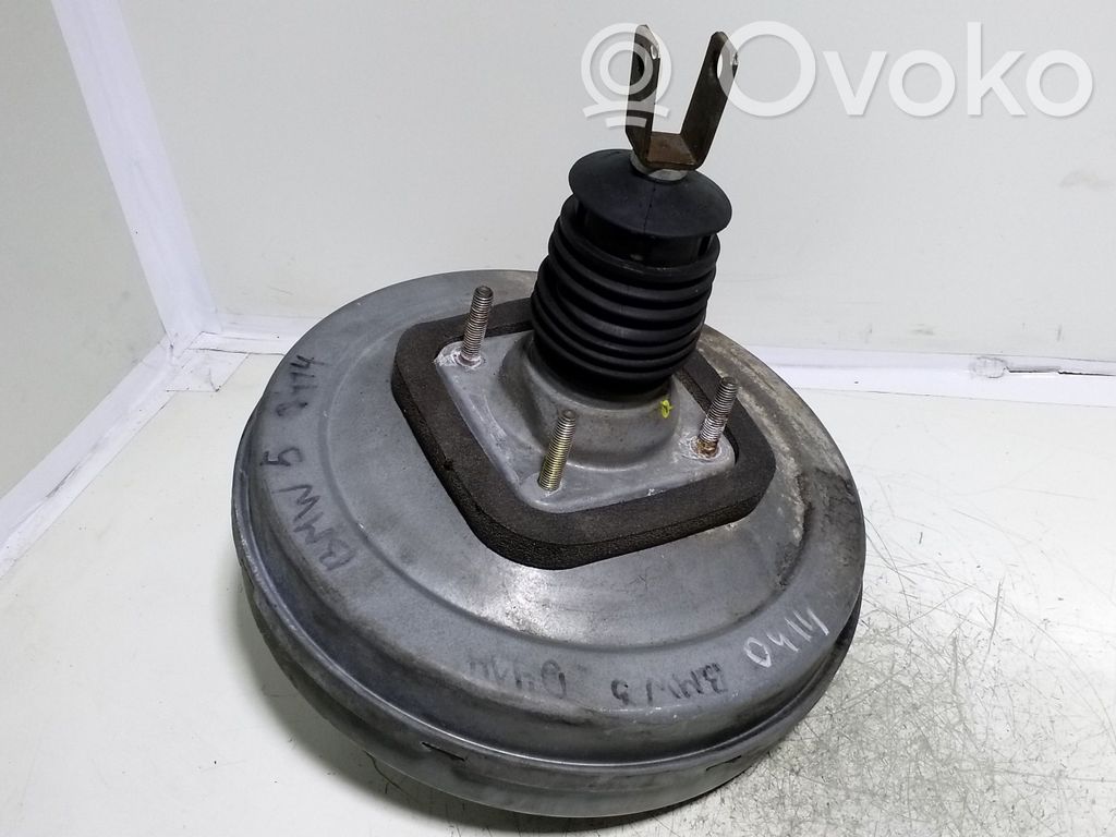 BMW 5 E39 Brake booster 