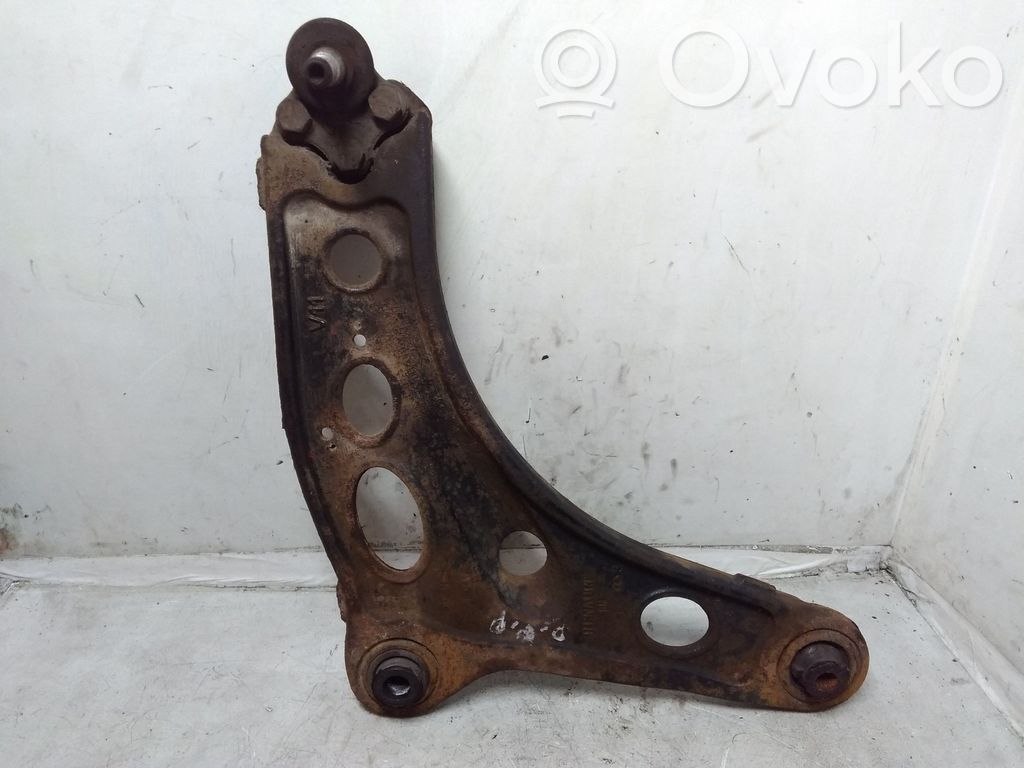 Opel Vivaro Dakša 