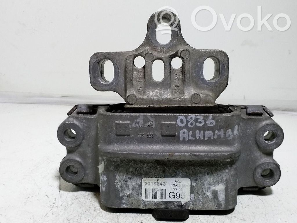 Seat Alhambra (Mk2) Engine mount bracket 