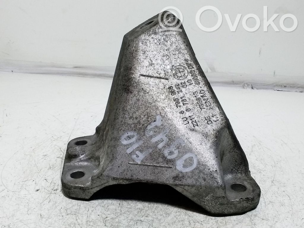 BMW 5 F10 F11 Engine mounting bracket 