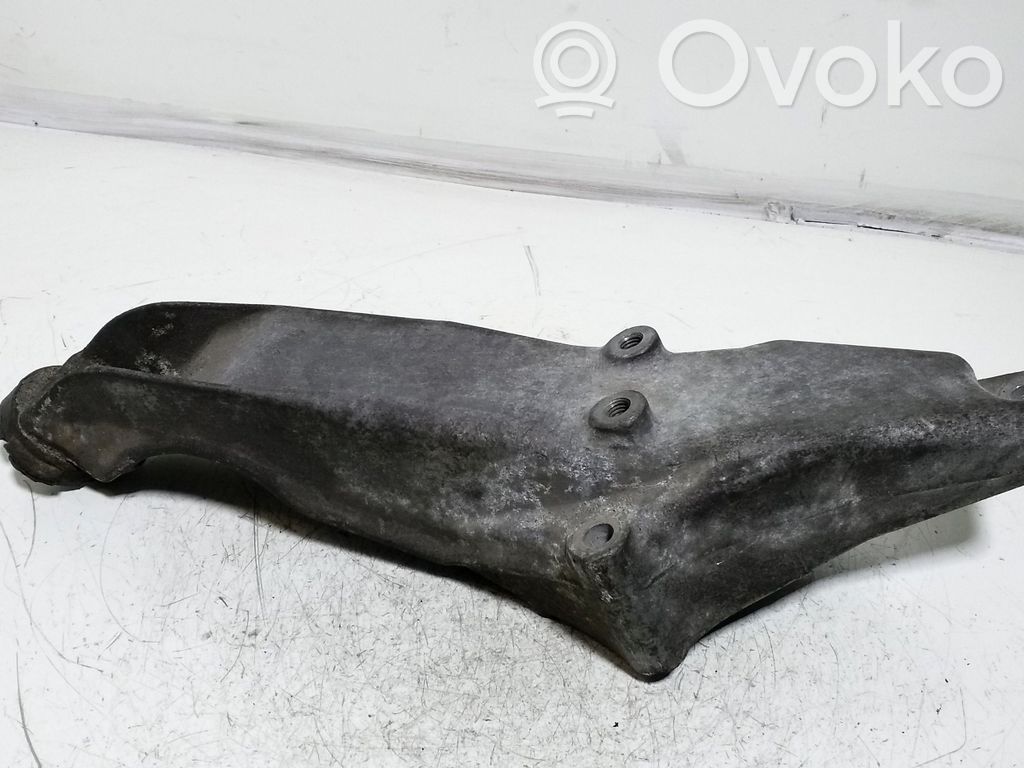 BMW 3 E46 Engine mounting bracket 