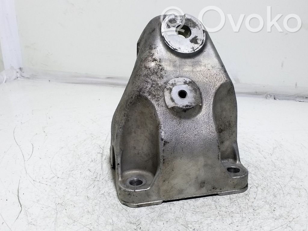 Audi A6 S6 C6 4F Engine mounting bracket 