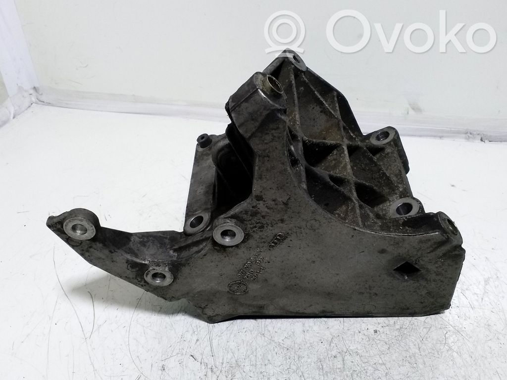 Engine mounting bracket   077260885,077260885N