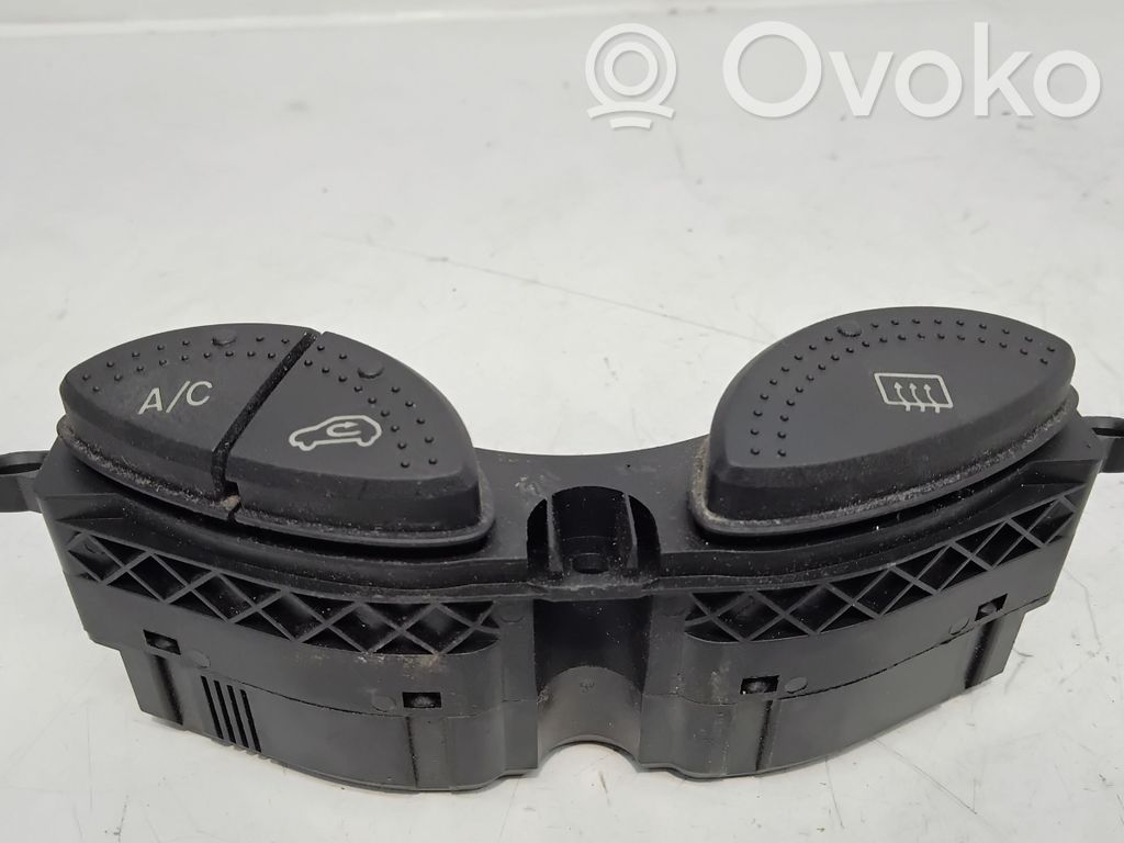 Windscreen/window heater switch   YS4T19A945,YS4T19A945BA