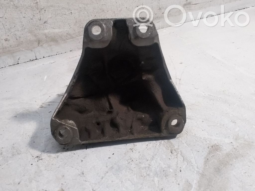 BMW 5 F10 F11 Engine mounting bracket 