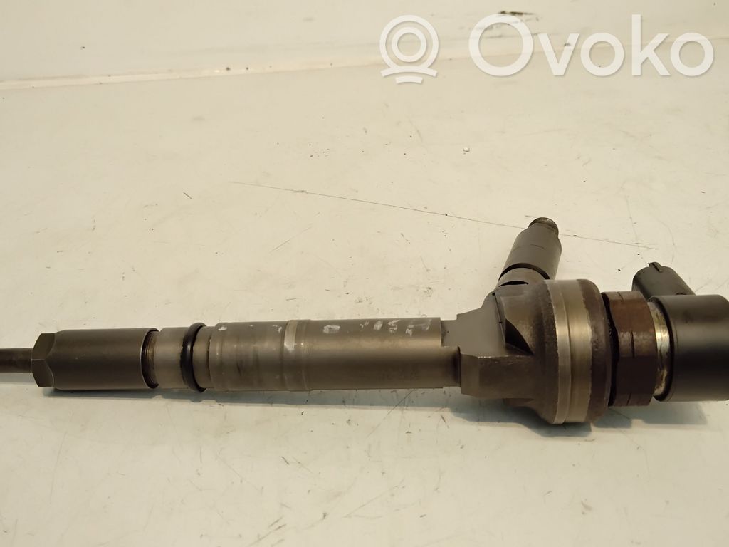 Opel Astra H Fuel injector 