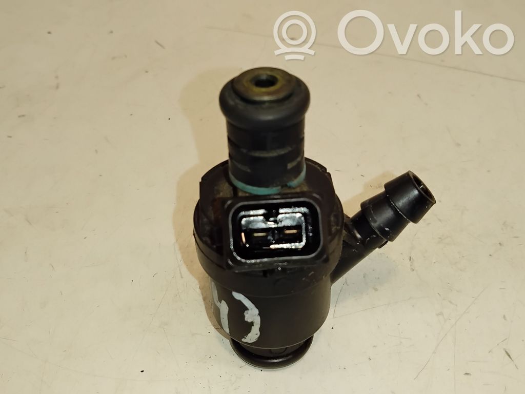 BMW 3 E46 Polttoainesuutin 