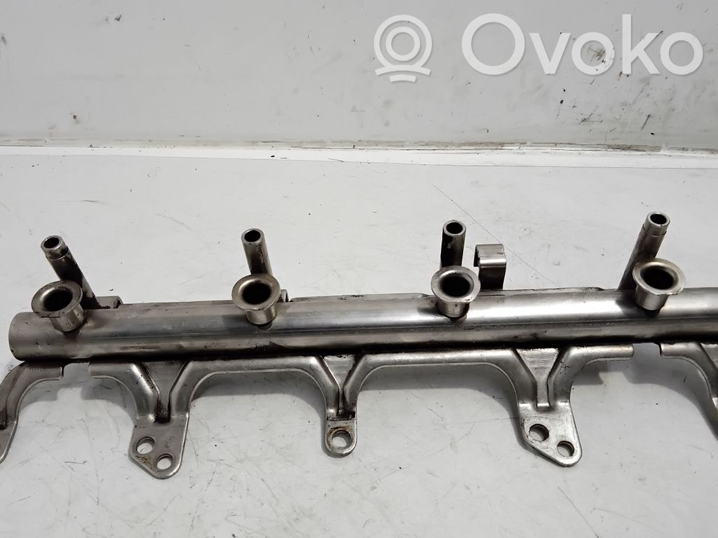 Audi A3 S3 8P Tuyau de conduite principale de carburant 