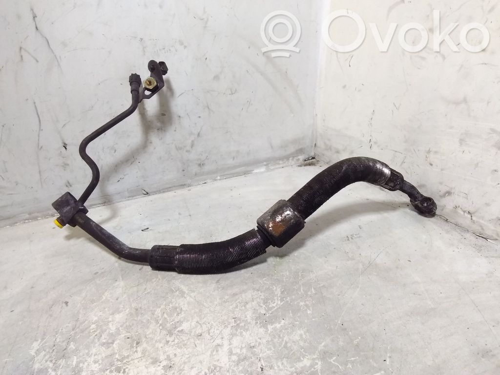 BMW 3 E46 Ilmastointilaitteen putki (A/C) 