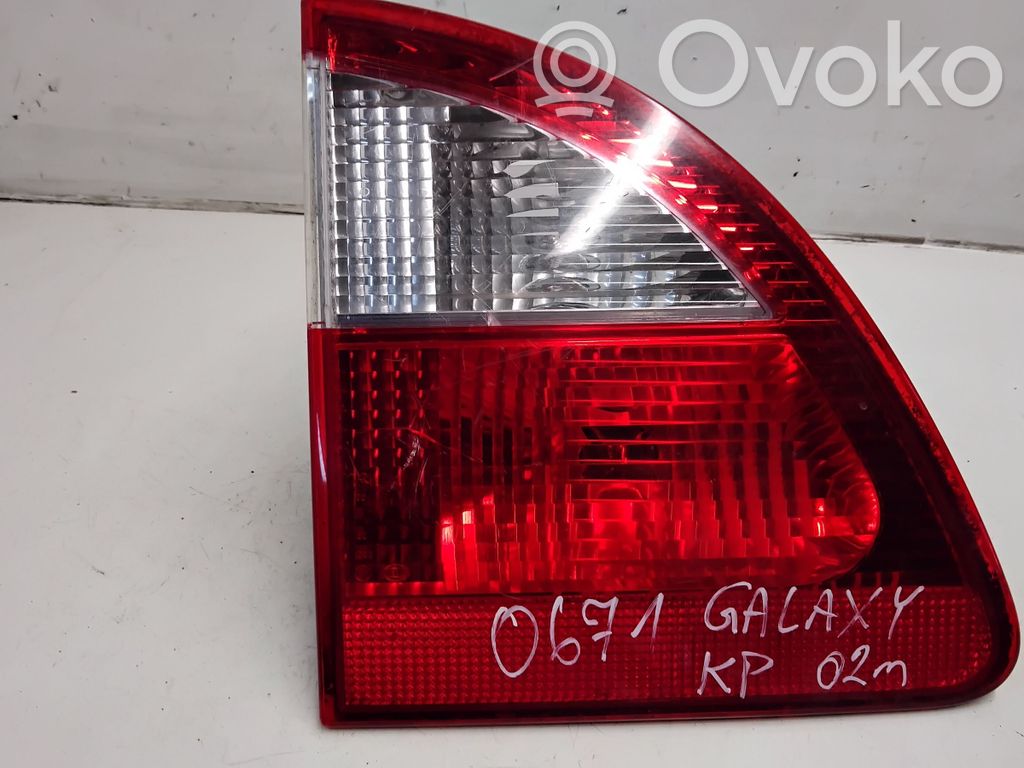 Ford Galaxy Takaluukun takavalot 