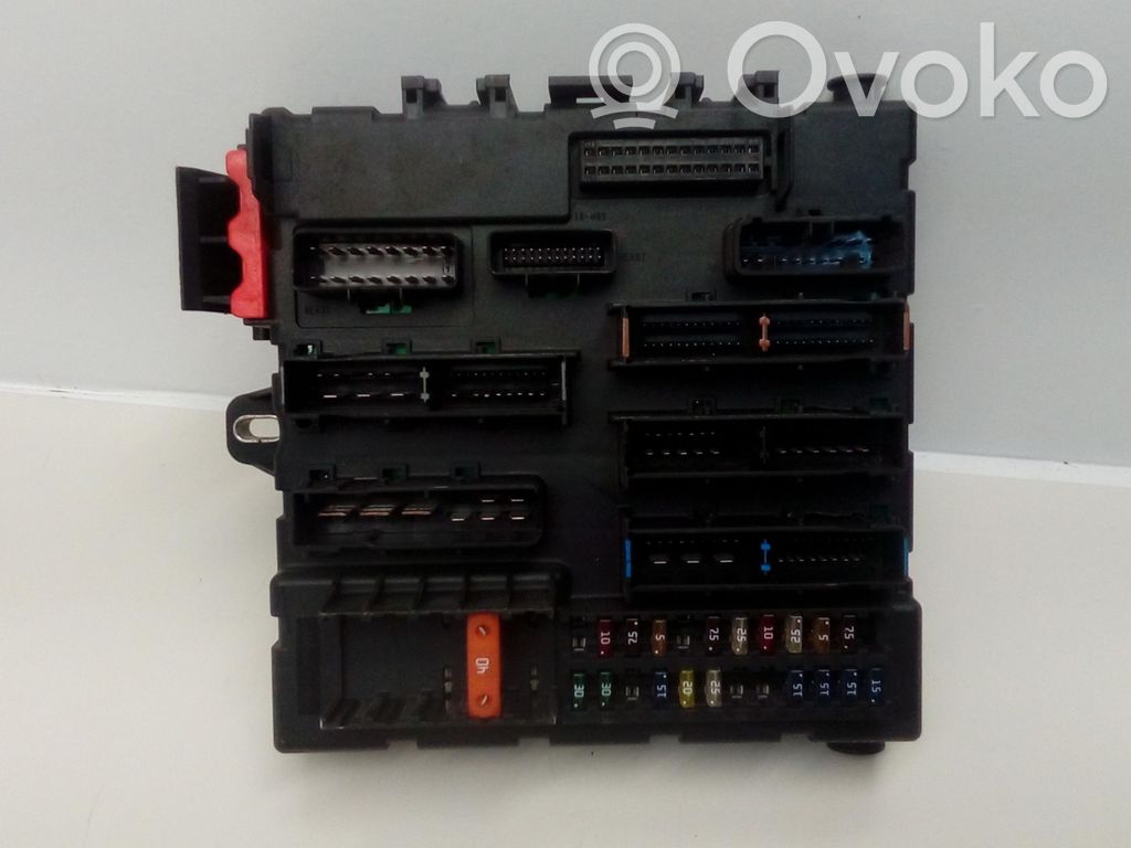 Opel Vectra C Ramka / Moduł bezpieczników 