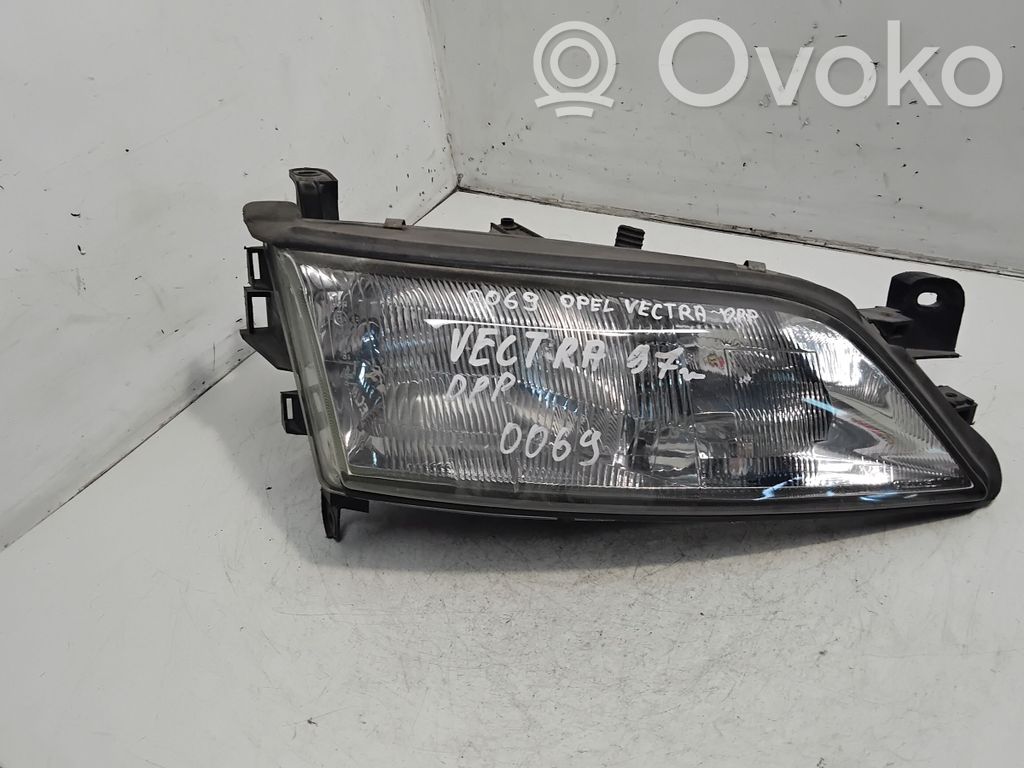 Opel Vectra B Headlight/headlamp 