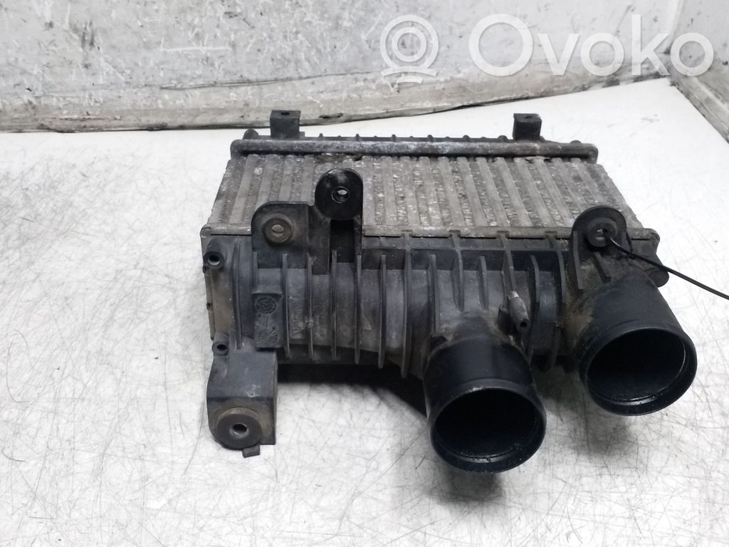 Toyota Avensis T250 Radiator intercooler 