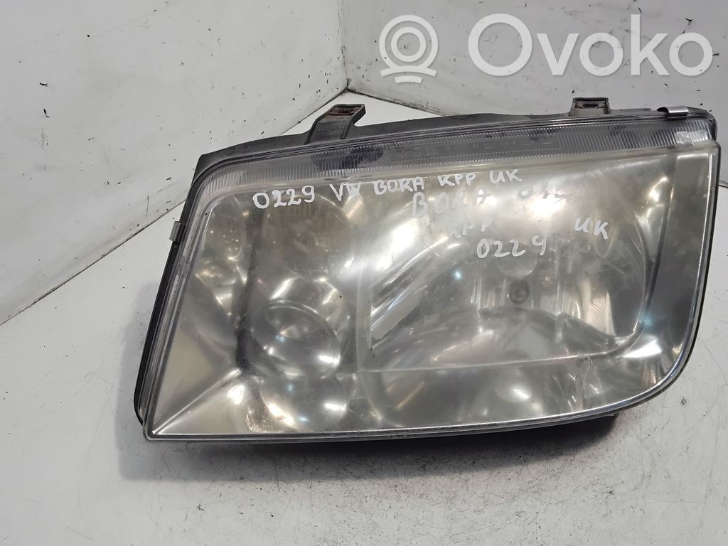 Volkswagen Bora Lampa przednia 