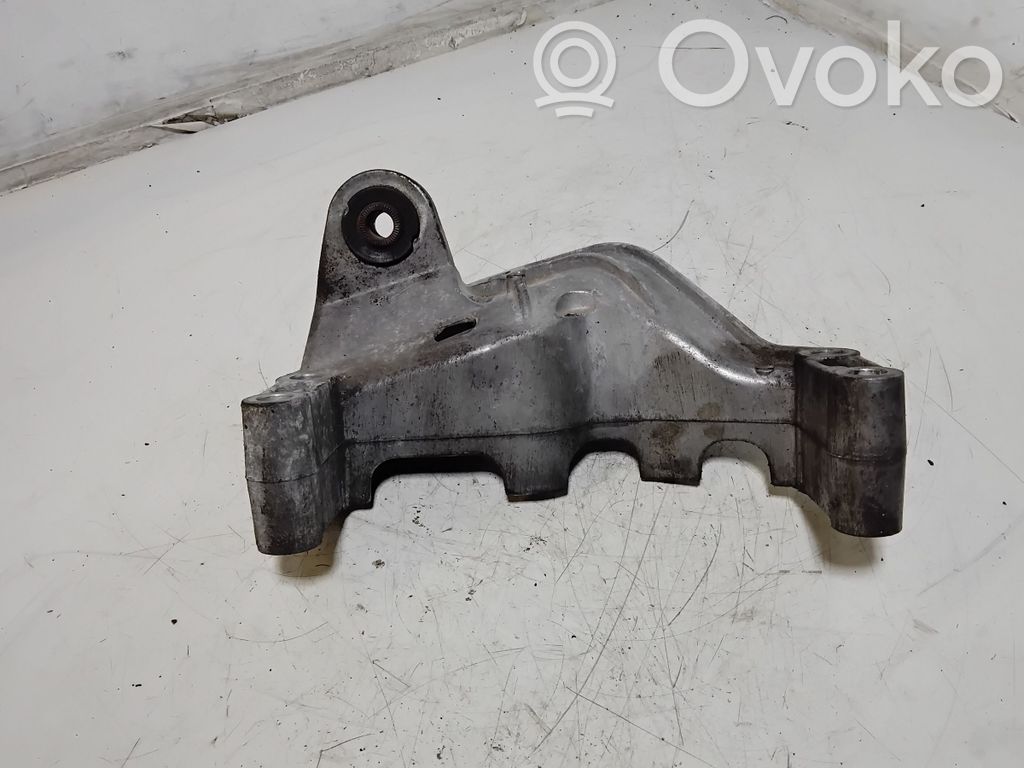 Mini One - Cooper R50 - 53 Engine mounting bracket 