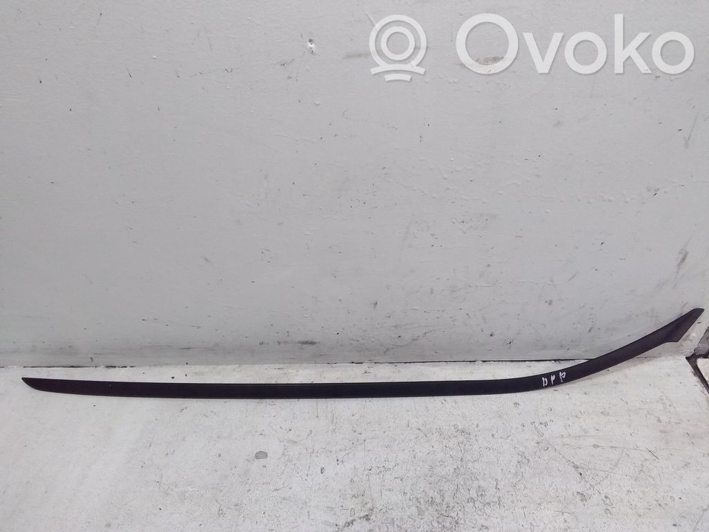 Tuulilasin lista   AM51R03194