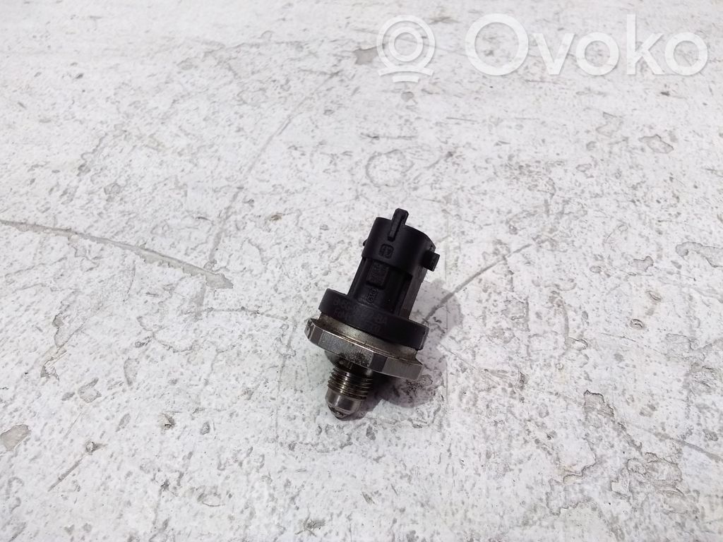 Ford Fiesta Fuel pressure sensor 