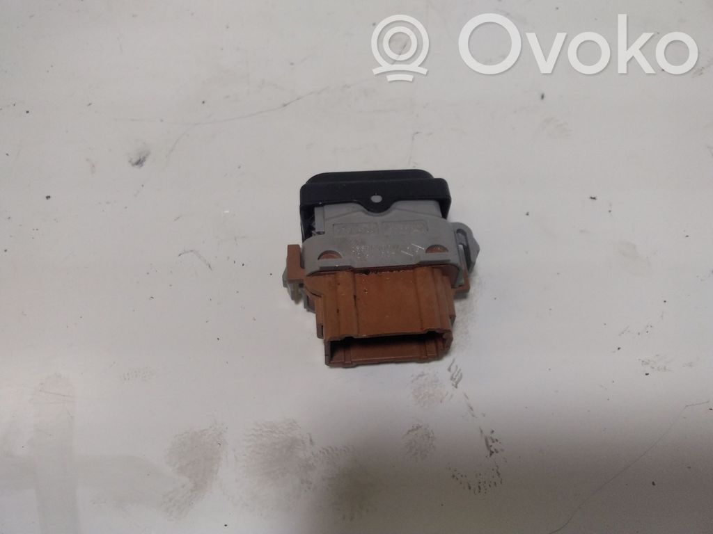 Nissan Qashqai Schalter Sitzheizung