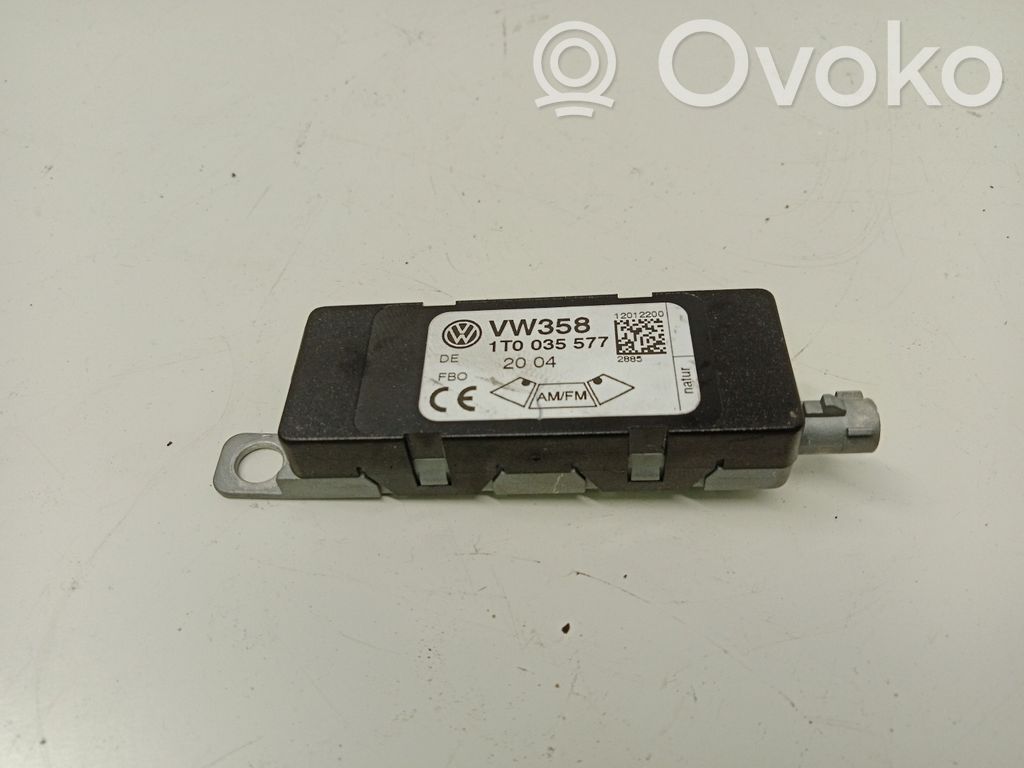 Volkswagen Touran I Amplificator antenă aeriană